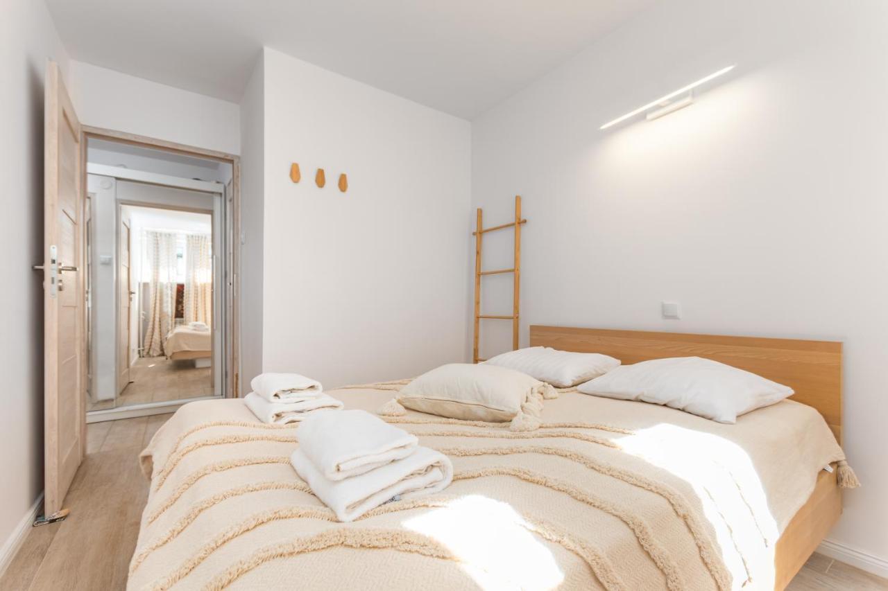 Emilii Plater 47 By Homeprime Varsovia Exterior foto